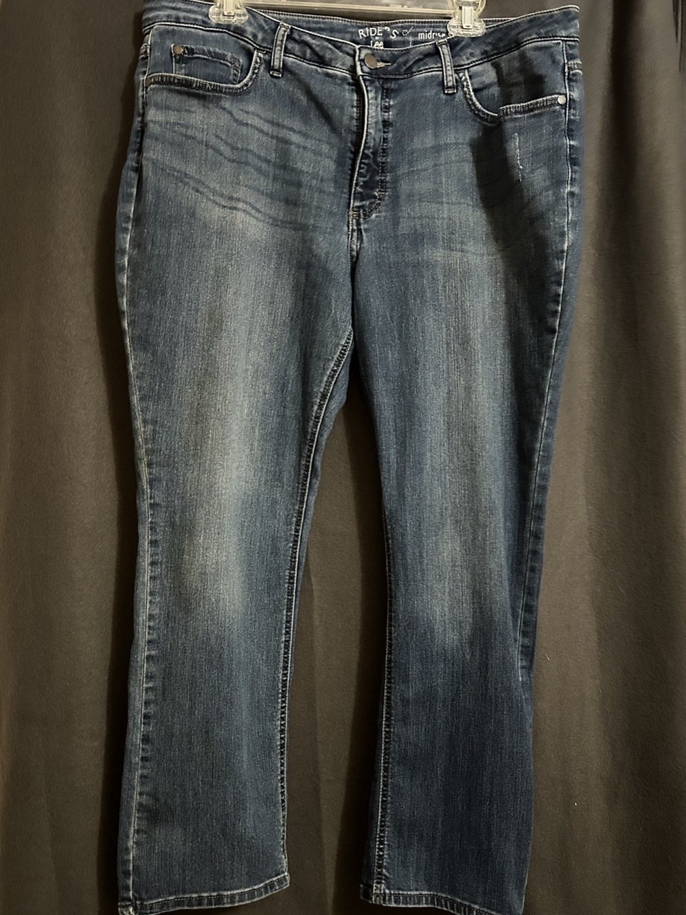 Lee Midrise Straight Jeans in Blue. 18P